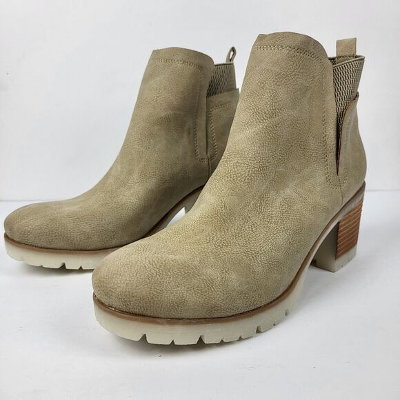 KORKS Elsie Boot Natural Nubuck Chunky Heel Bootie 10 M